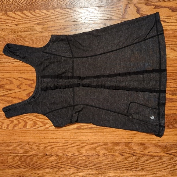 Dark grey tank with black ruffle detail - Picture 1 of 3